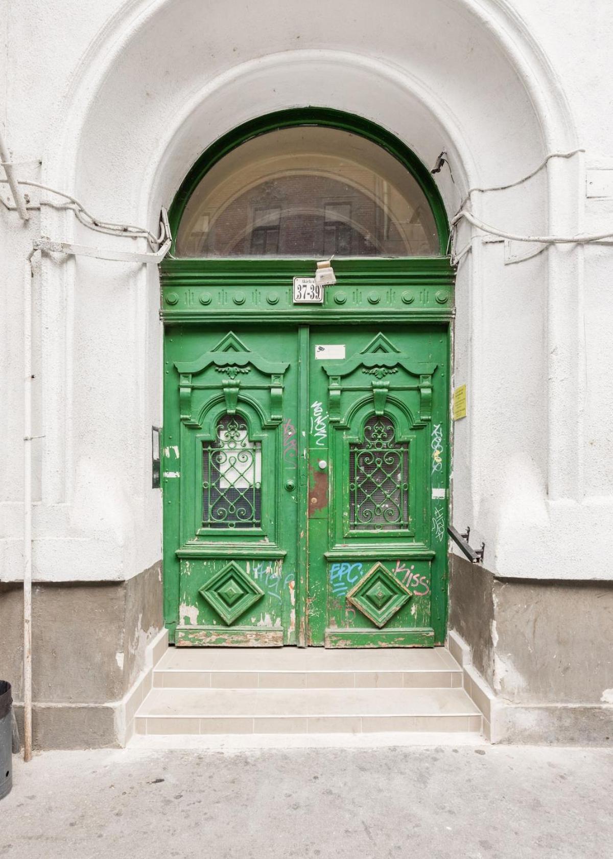 Appartement Charm In Bustling 7th District *